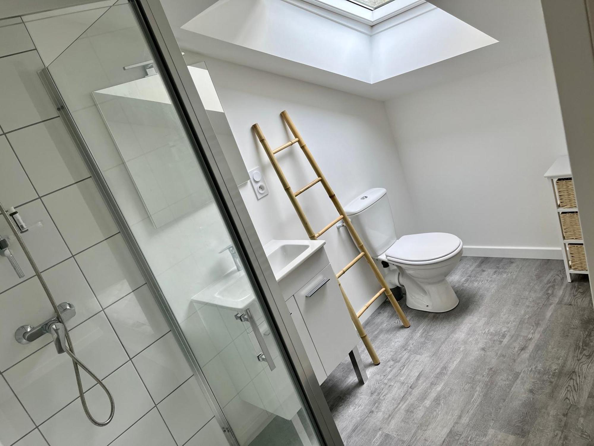 2 Suites, Cour Privee, Climatisation, Le Nid De Vienne * Blois