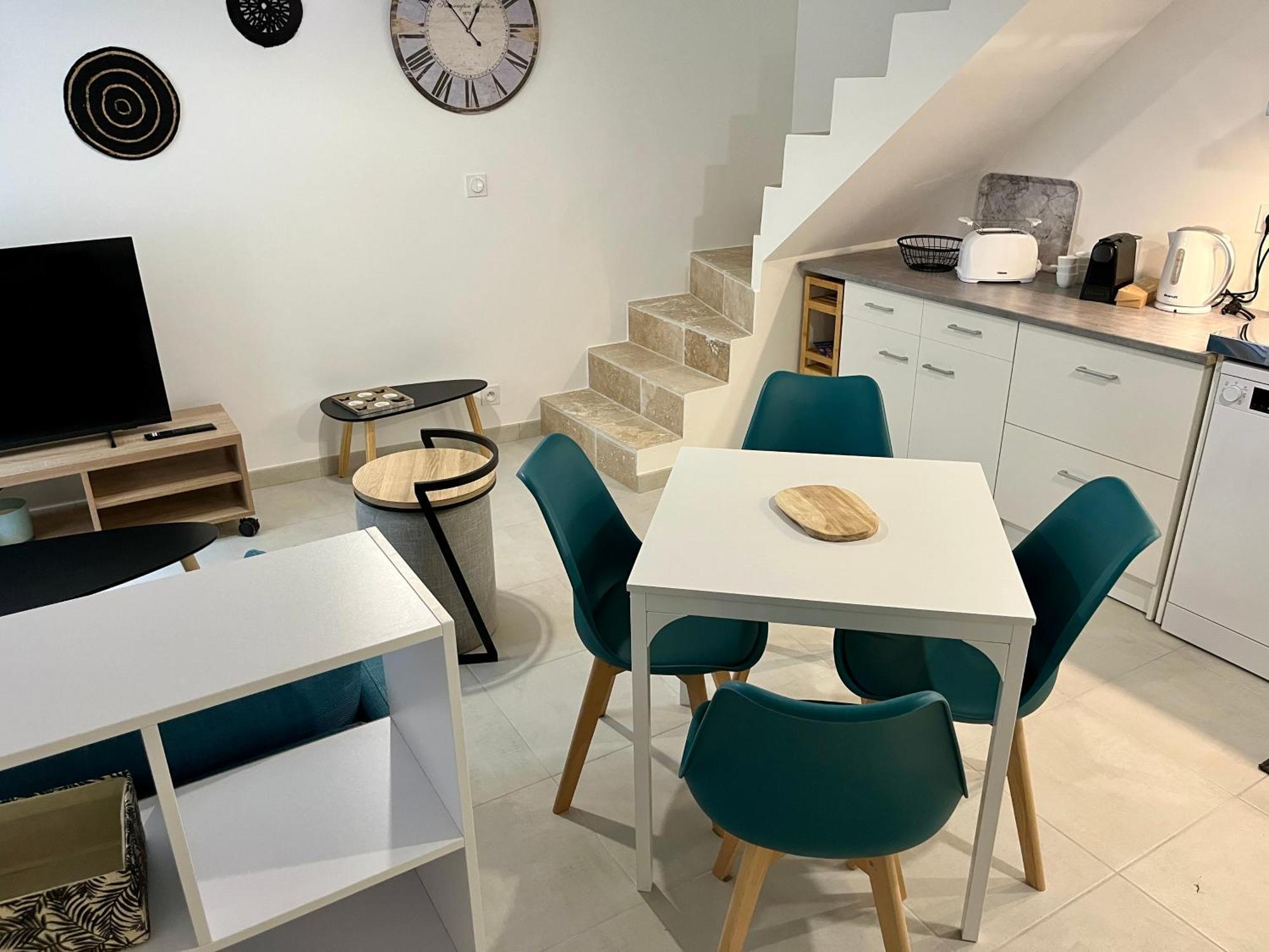 2 Suites, Cour Privee, Climatisation, Le Nid De Vienne Apartment *